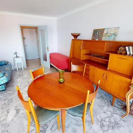 Grand Avec Terrasse Proche Centre Et Plages - Fr-1-196-374 Apartment