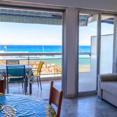 Apartamento Grand Climatisé Avec Terrasse Près Du Centre Et Des Plages - Fr-1-196-374 Rocabruna