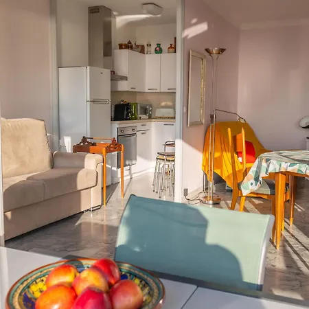 Apartamento Grand Climatisé Avec Terrasse Près Du Centre Et Des Plages - Fr-1-196-374 Rocabruna